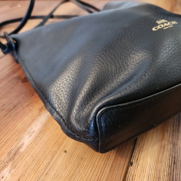 Like New Coach Derby Black Leather Flowered Crossbody Bag Purse - Picture 7 of 12